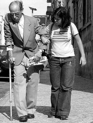 “Jesús hace suya mi vida para fortalecerme en la debilidad, iluminarme en la oscuridad y darle sentido a mi vida rutinaria. Basta ir a Él”.